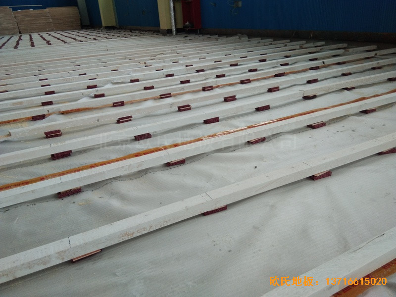 ɽ�|�����ˮ·С�W�@���^�w��ľ�ذ���O����1