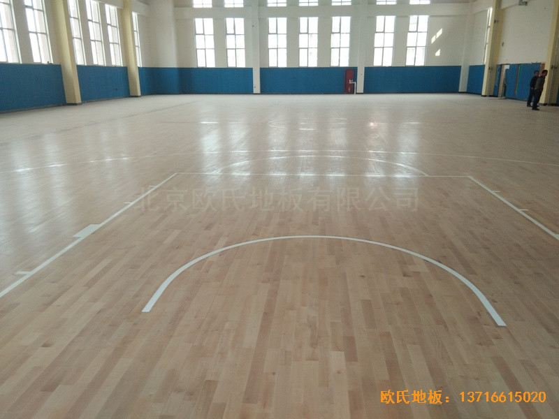 ɽ�|�����ˮ·С�W�@���^�w��ľ�ذ���O����3